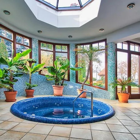 Palazzo Wellness Guest house Eger
